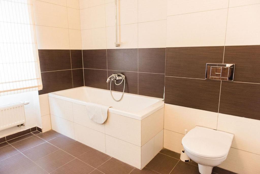 Lion Apartments In Historical Center, Bratislava Old Town エクステリア 写真