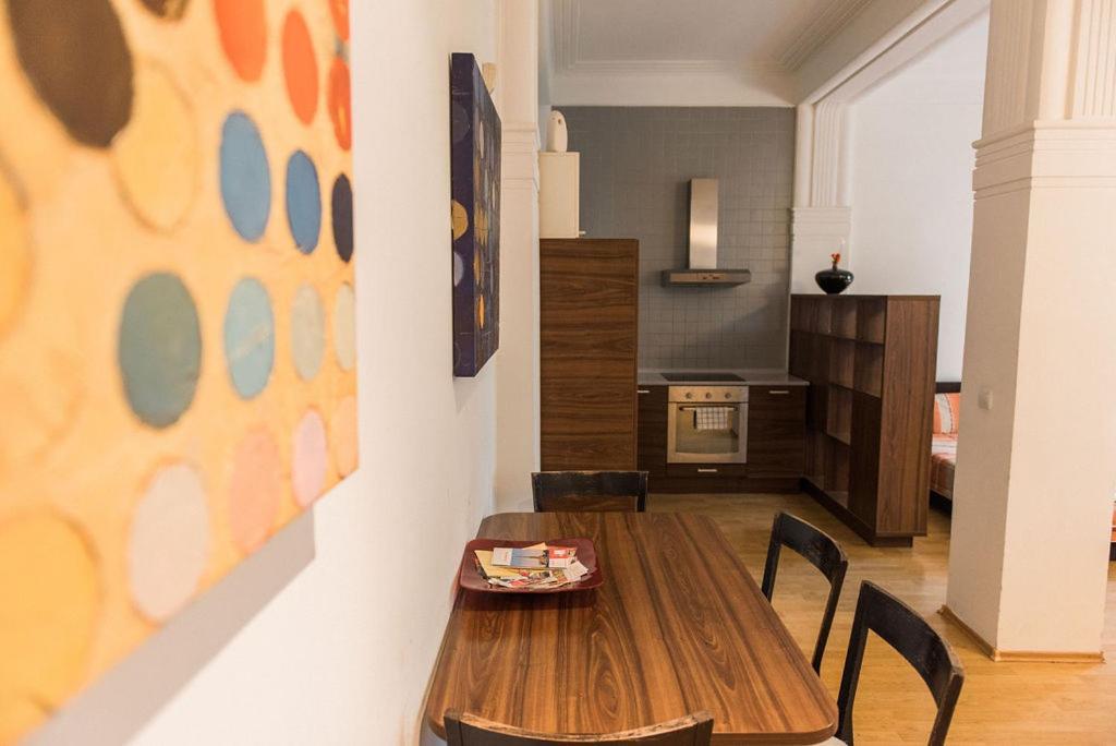 Lion Apartments In Historical Center, Bratislava Old Town エクステリア 写真