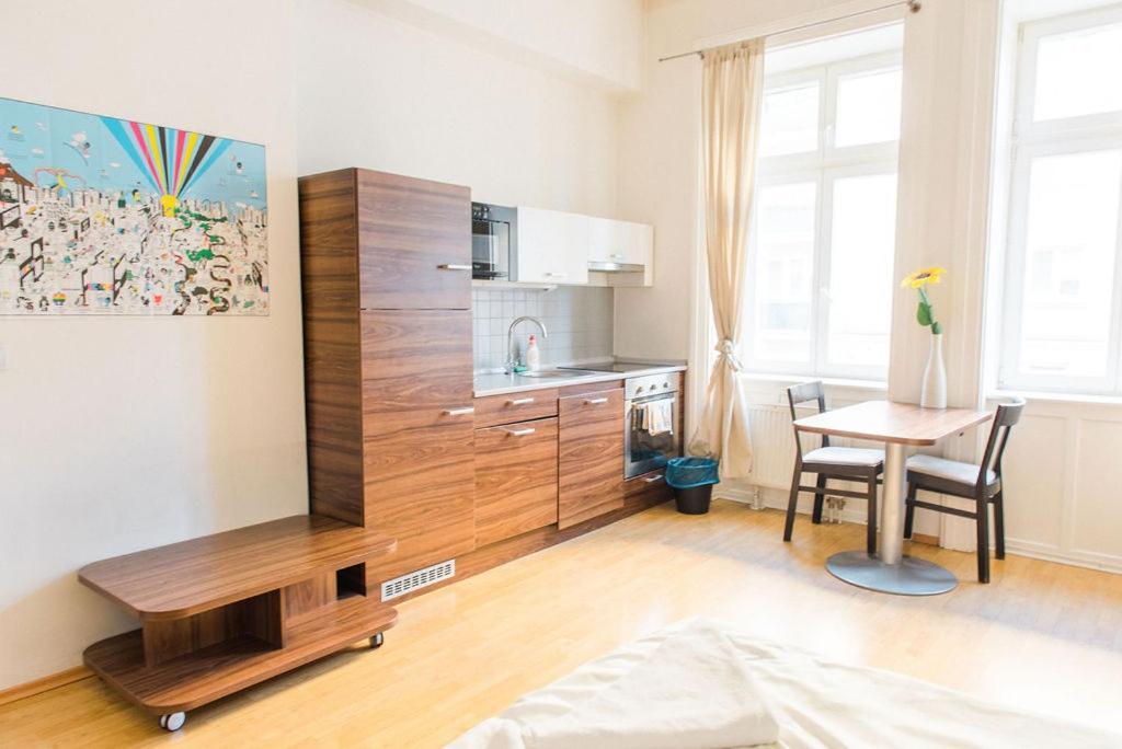 Lion Apartments In Historical Center, Bratislava Old Town エクステリア 写真