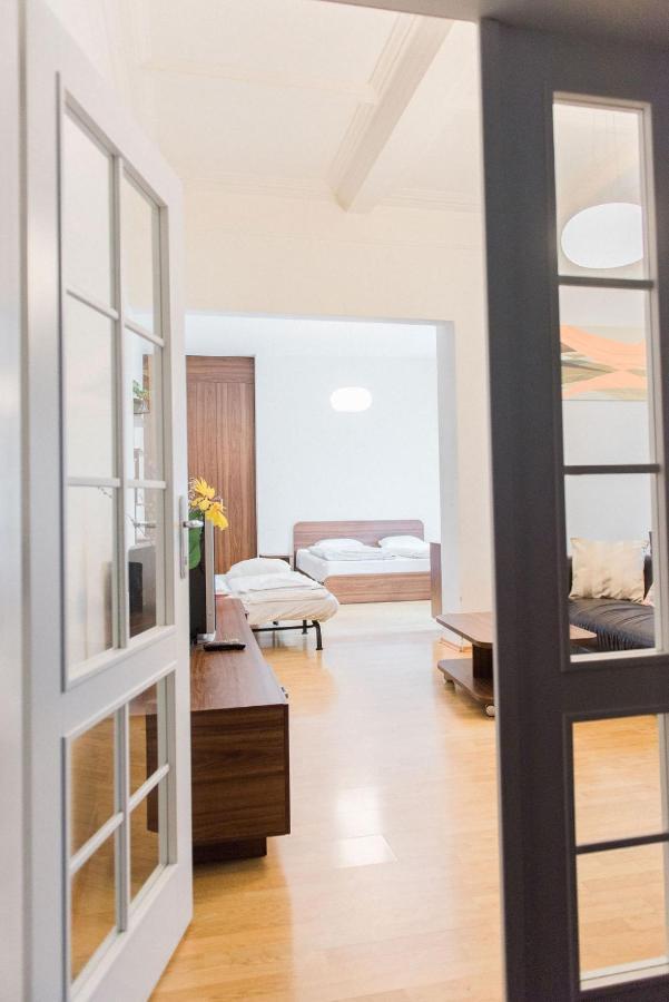 Lion Apartments In Historical Center, Bratislava Old Town エクステリア 写真
